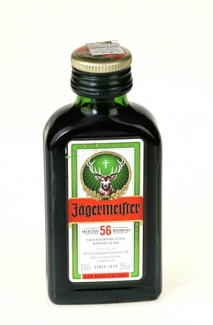 Jagermeister Likier Ziołowy 35% / 40 ml