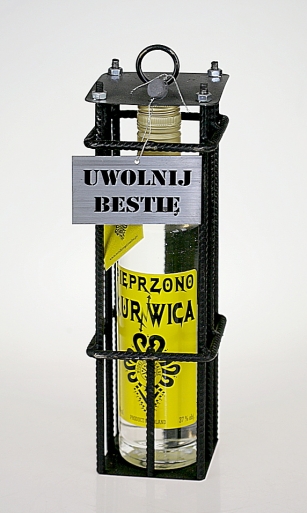 Wódka Pieprzono Kurnwica Klatka 0,5L. Uwolnij Bestię