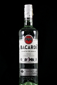 Bacardi Carta Blanca White Rum 0,7 l